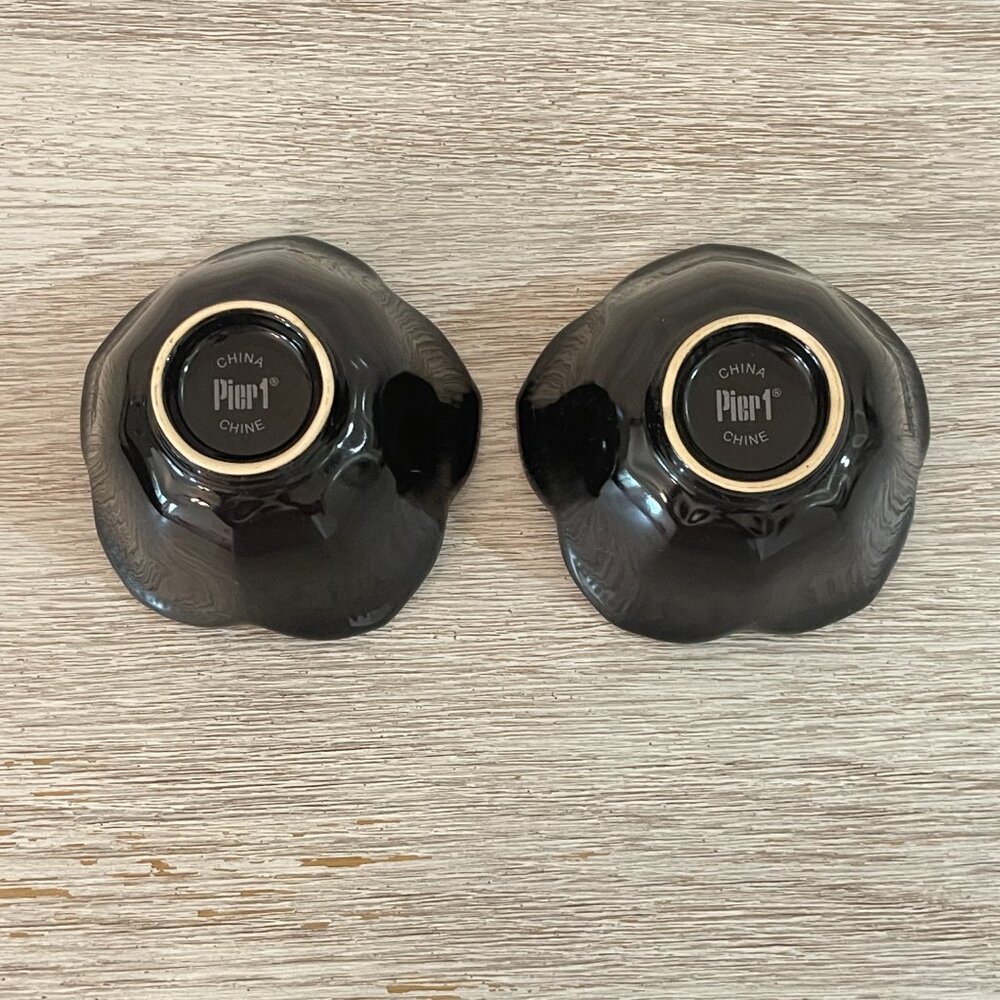 Pier 1 Dishes Bowls Set of 2 Black Flower Shape - Picture 6 of 8